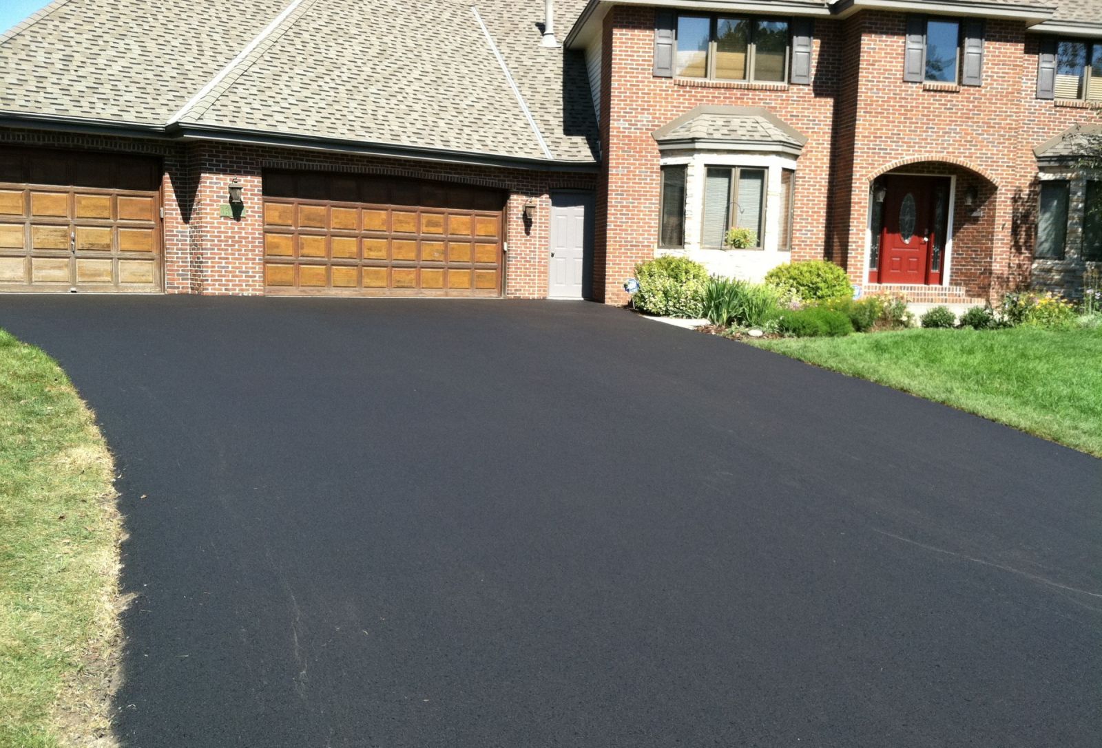 Can Asphalt Be Laid In The Rain